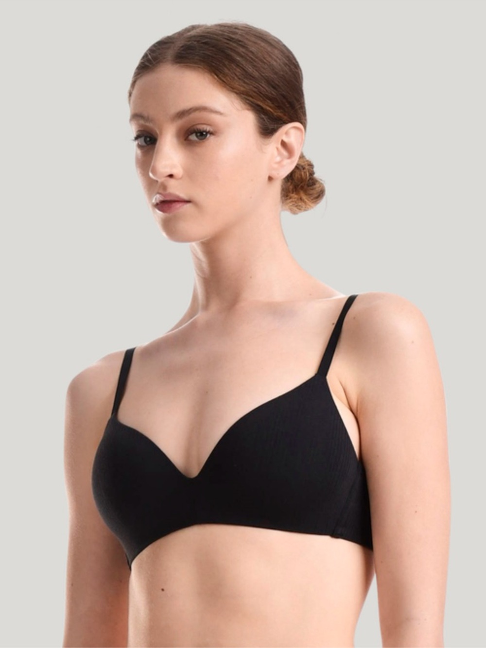 $160 Wolford Beauty Cotton Skin Bra No Wire Plunge Soft Support Lined Black